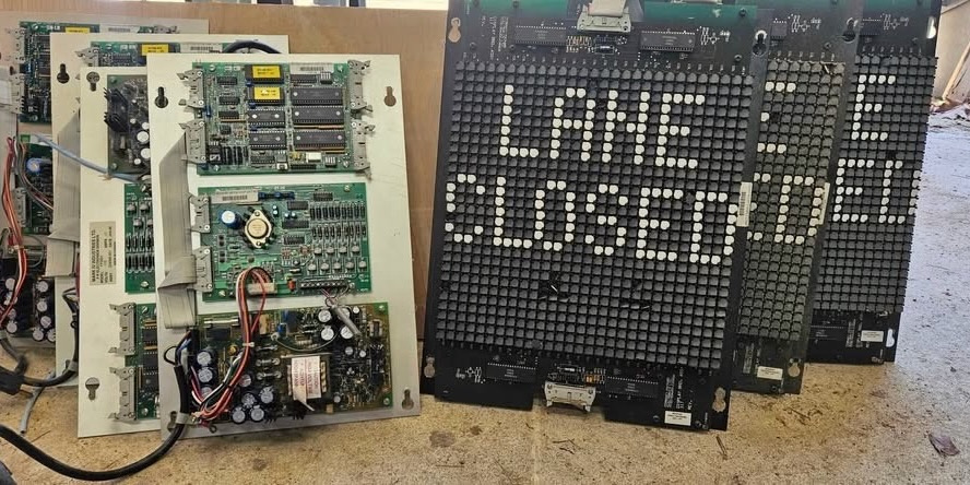 Flip dot display detail